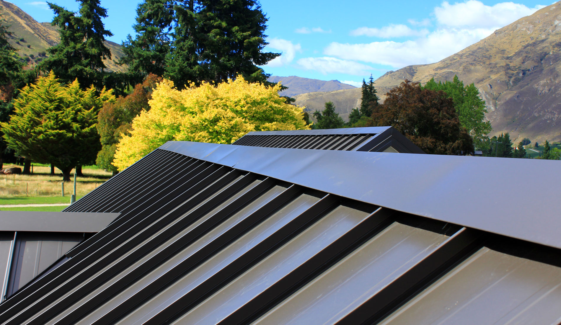 Hiland Tray Roofing Walling | Stratco NZ